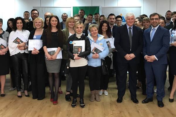 Książka „Jak zostać przedsiębiorcą” wykorzystywana w edukacji przyszłych przedsiębiorców